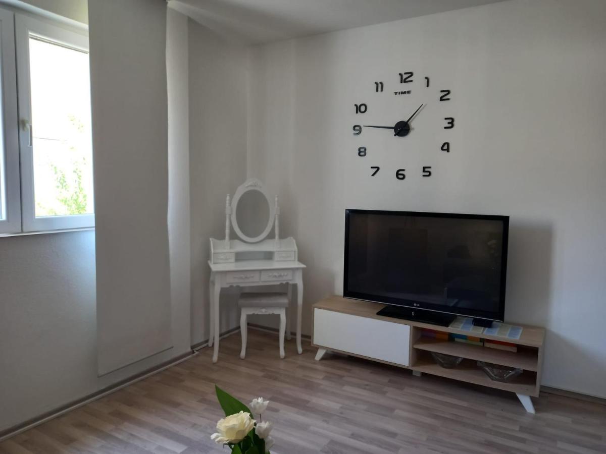Apartman Zara Exterior foto